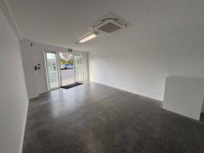 High exposure Waterview retail space