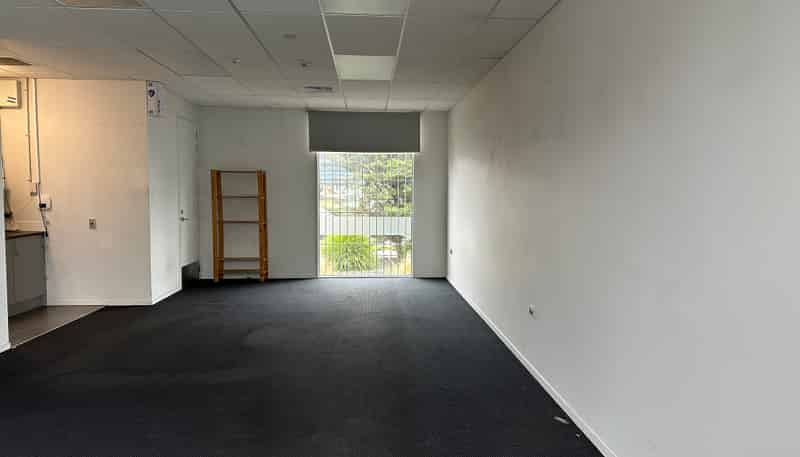 2/1 Stark Drive, Wigram