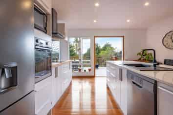 156 Piha Road, Piha