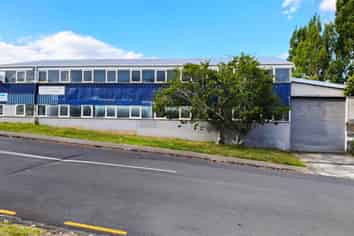 PRIME GLEN EDEN SPACE FOR LEASE
