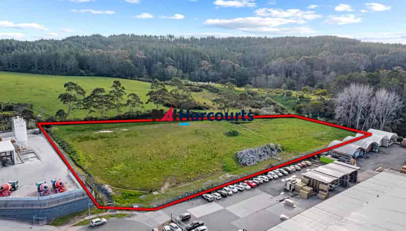 24 Sawmill Road, Riverhead