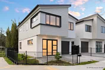 13, 17, 19 Whiteywood Street, Westgate