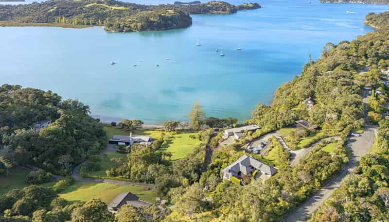 52 Ridge Road, Mahurangi East