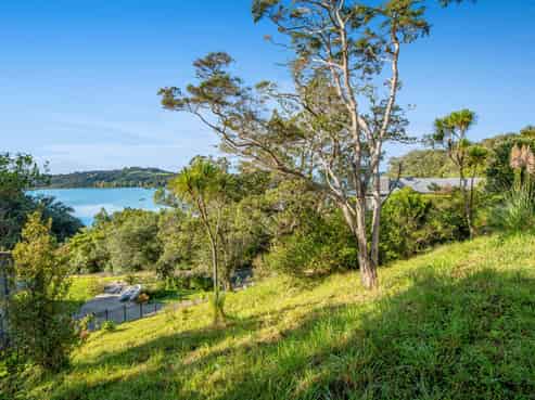 52 Ridge Road, Mahurangi East