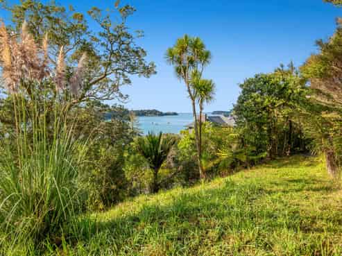 52 Ridge Road, Mahurangi East