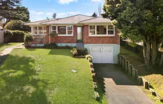 8 Kirton Crescent, Manurewa