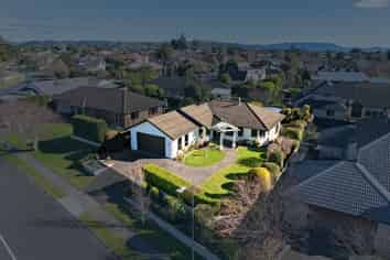 85 Bethlehem Heights, Bethlehem