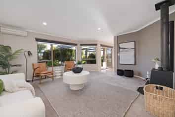 85 Bethlehem Heights, Bethlehem