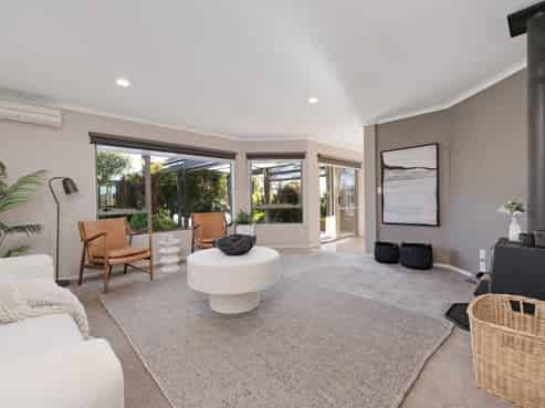 85 Bethlehem Heights, Bethlehem