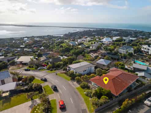 1/173 Soleares Avenue, Mount Pleasant