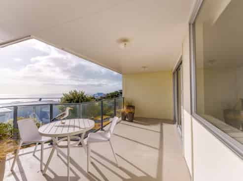 1/173 Soleares Avenue, Mount Pleasant