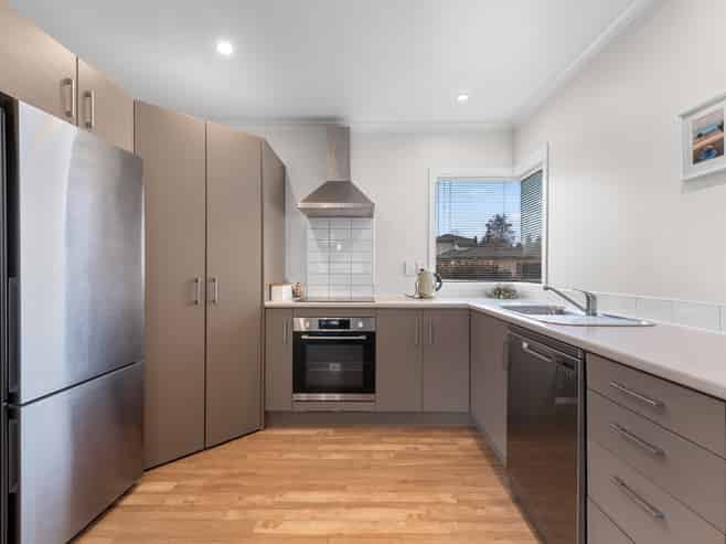 16/64 Kawaha Point Road, Kawaha Point