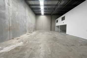 Tidy Industrial Unit for Lease