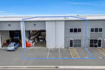 Tidy Industrial Unit for Lease
