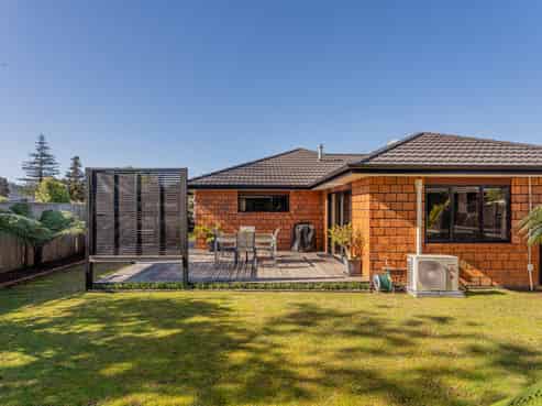 13 Cobham Lane, Whitianga