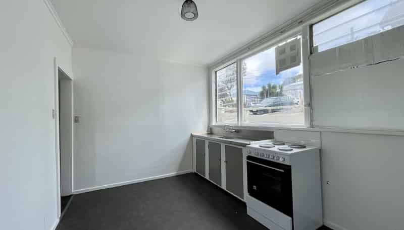 1/510 Adelaide Rd, Berhampore