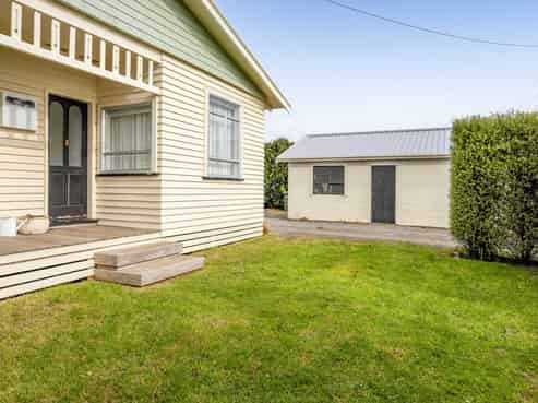 21 High Street East, Waitara