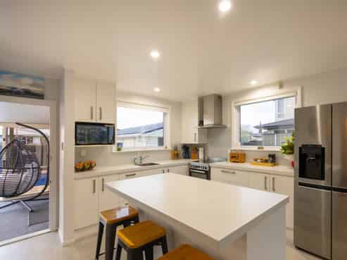 107 Dittmer Drive, West End