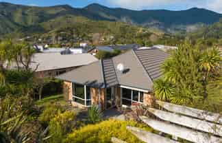 2 Whitby Close, Waikawa