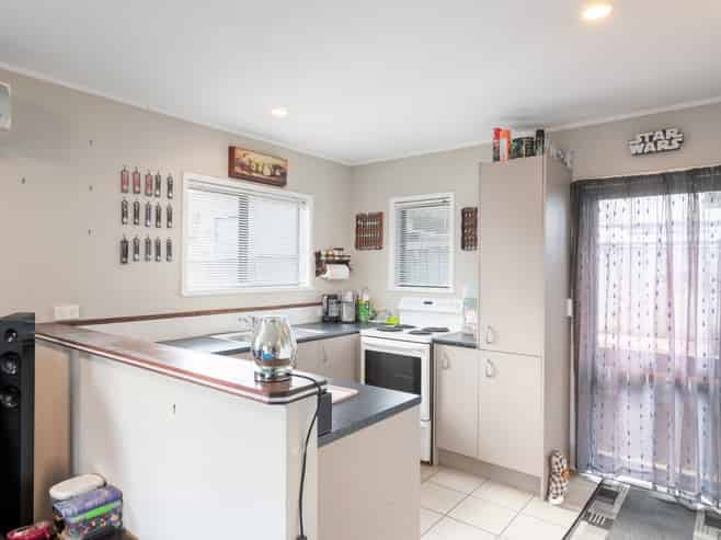 1/4 Ipswich Grove, Wainuiomata
