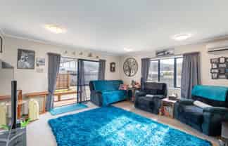 1/4 Ipswich Grove, Wainuiomata