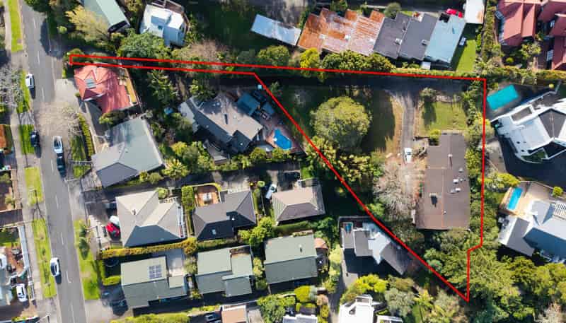 43 and 43A Tarawera Terrace, St Heliers