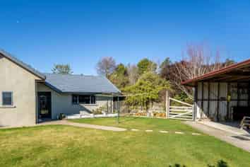 165 Totara View Road, WAKEFIELD
