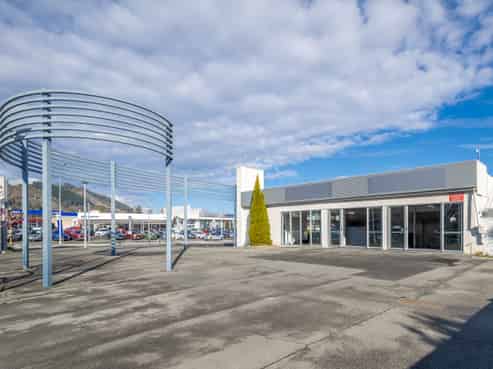 CBD Fringe Corner - Occupy, Invest or Redevelop