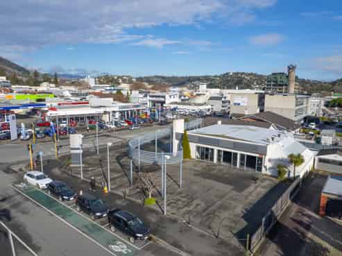 CBD Fringe Corner - Occupy, Invest or Redevelop