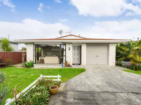 103 Warwick Street, Feilding