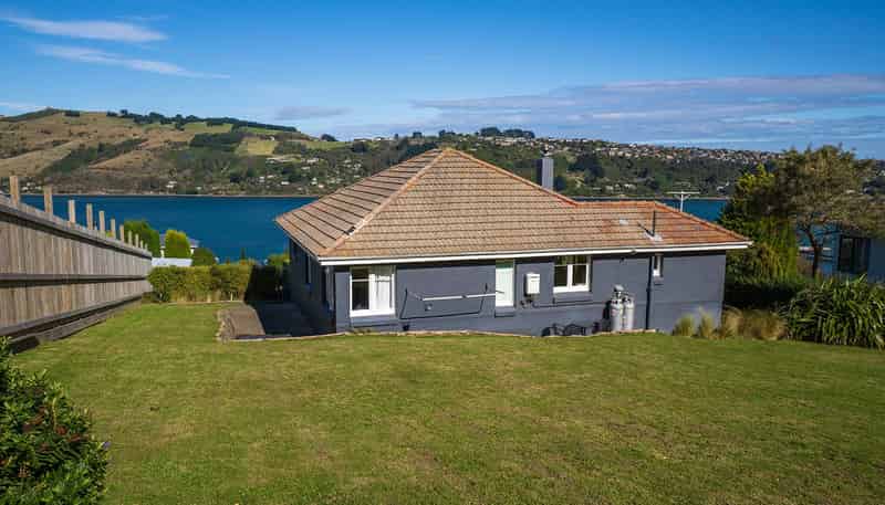 6 Hinau Street, Ravensbourne