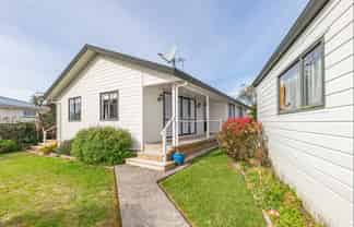 115B Bartholomew Road, Levin