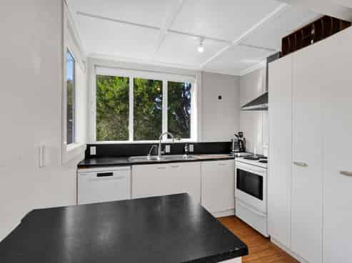 452 St Aubyn Street, Moturoa