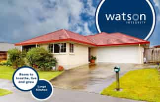 123 Pacific Drive, Fitzherbert