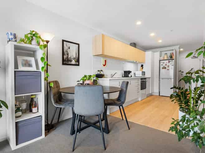 2D/83 New North Road, Eden Terrace