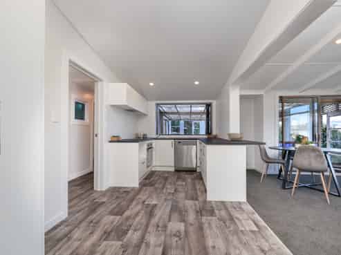 24 Athol Place, Ravensbourne