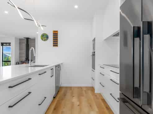 100 Benashet Drive, Lincoln