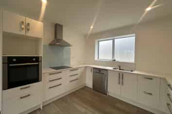 12b Middlesex Place, Northland
