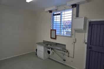 Fresh & Functional Commercial Space 