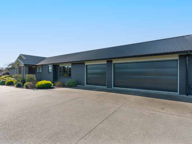 27 Chamberlain Road, Masterton