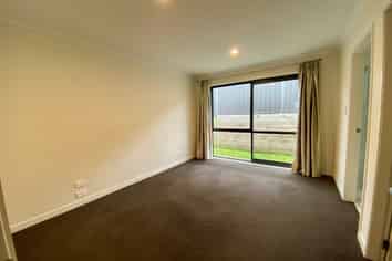 8 Beggs Lane, Pyes Pa