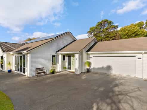 9 Beachwood Drive, Hatfields Beach