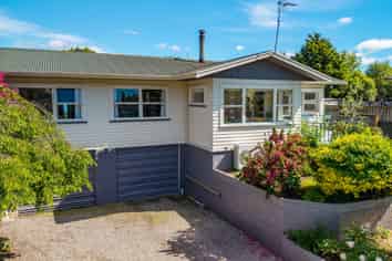 50 Eighty Eight Valley Road, WAKEFIELD