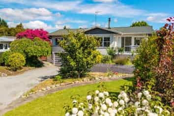 50 Eighty Eight Valley Road, WAKEFIELD