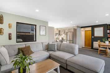 123a Canon Street, Edgeware