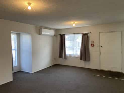 9/11 Rotoiti Street, Johnsonville