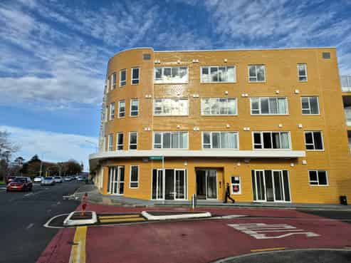 Prime retail frontage in Waterview
