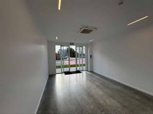 Prime retail frontage in Waterview