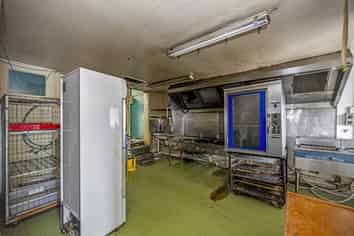 Ex-Takeaway available for lease