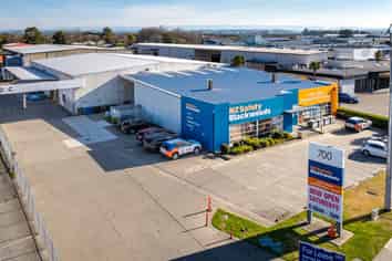 Dual Tenanted Investment & Rear Vacant Warehouse